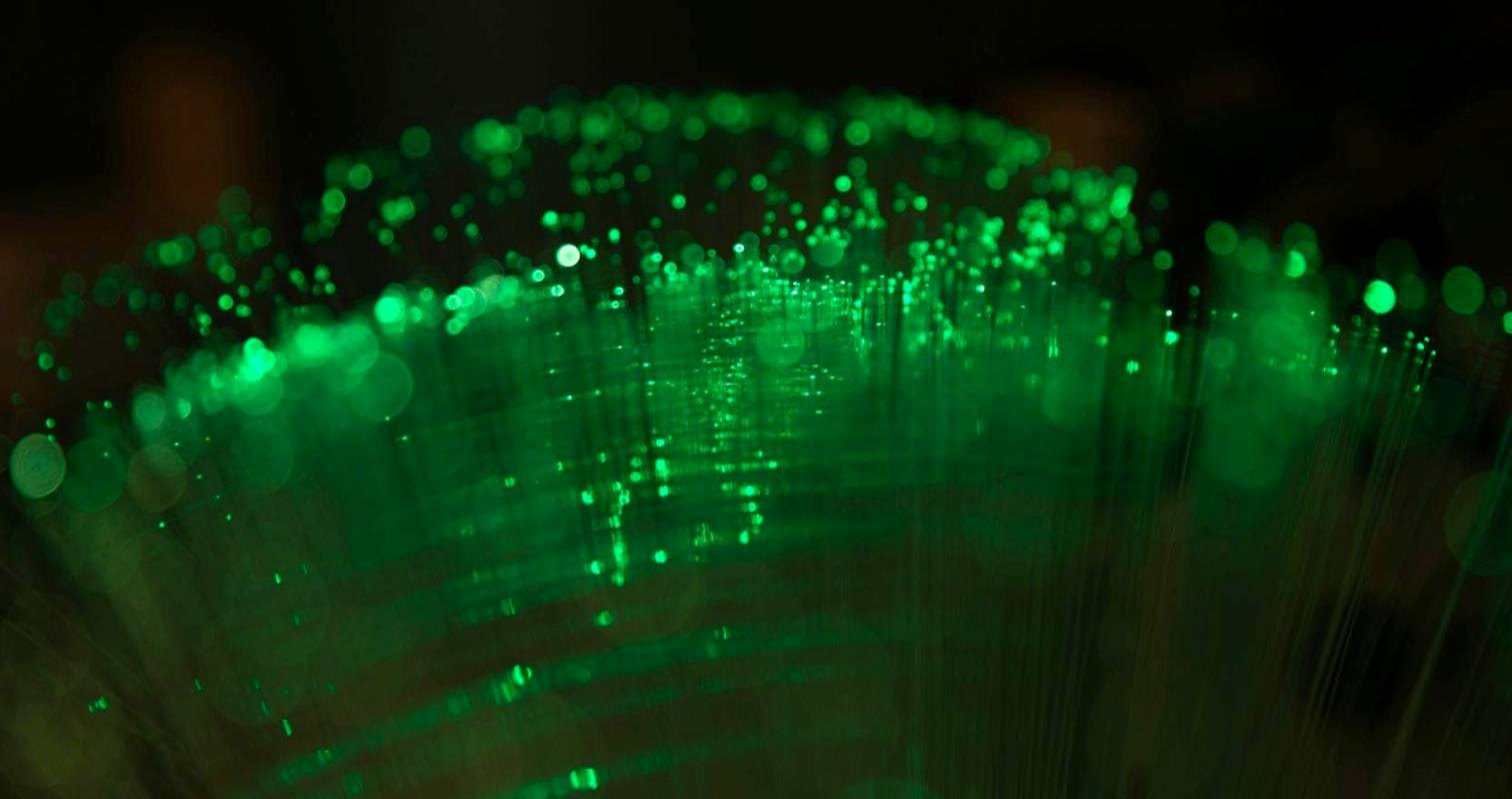 Fiber optics with green light